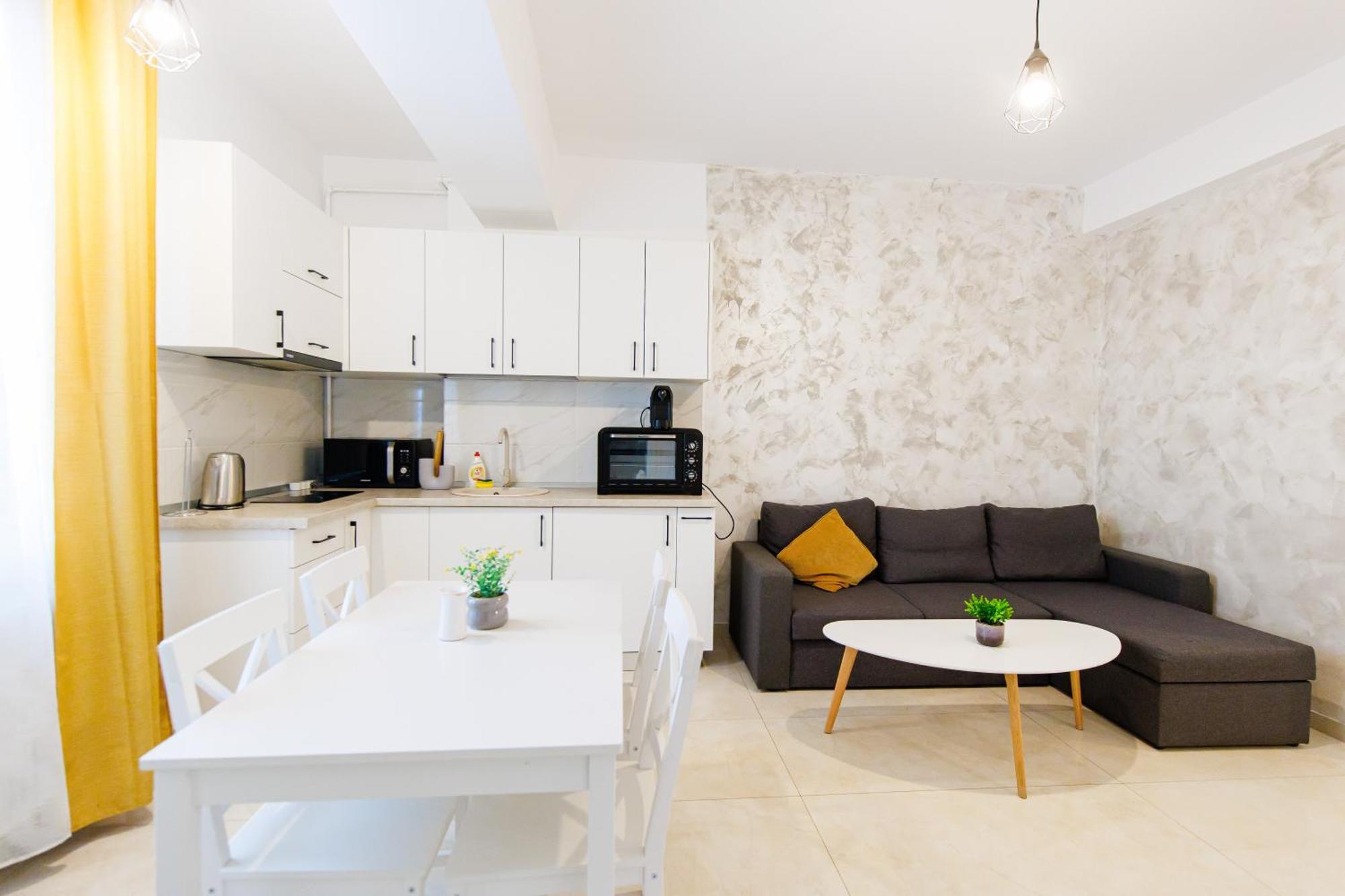 Luxury Glam Apartments Iasi At Lazar Palas 외부 사진